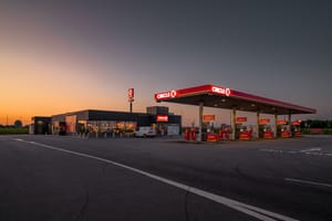 Теперь экологично заправляться на АЗС Circle K в Швеции стало проще